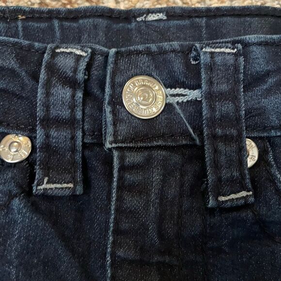 True Religion Kids Geno Relaxed Slim Jeans 5 Yellow Stitch Dark Wash - Picture 9 of 12